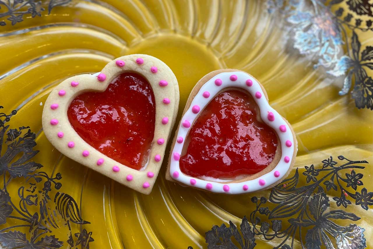 I (heart) Grammy's Jam Cookie